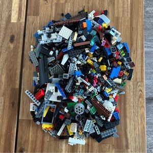 Bulk Lego Bricks pieces and Accessories. 1.5 lb